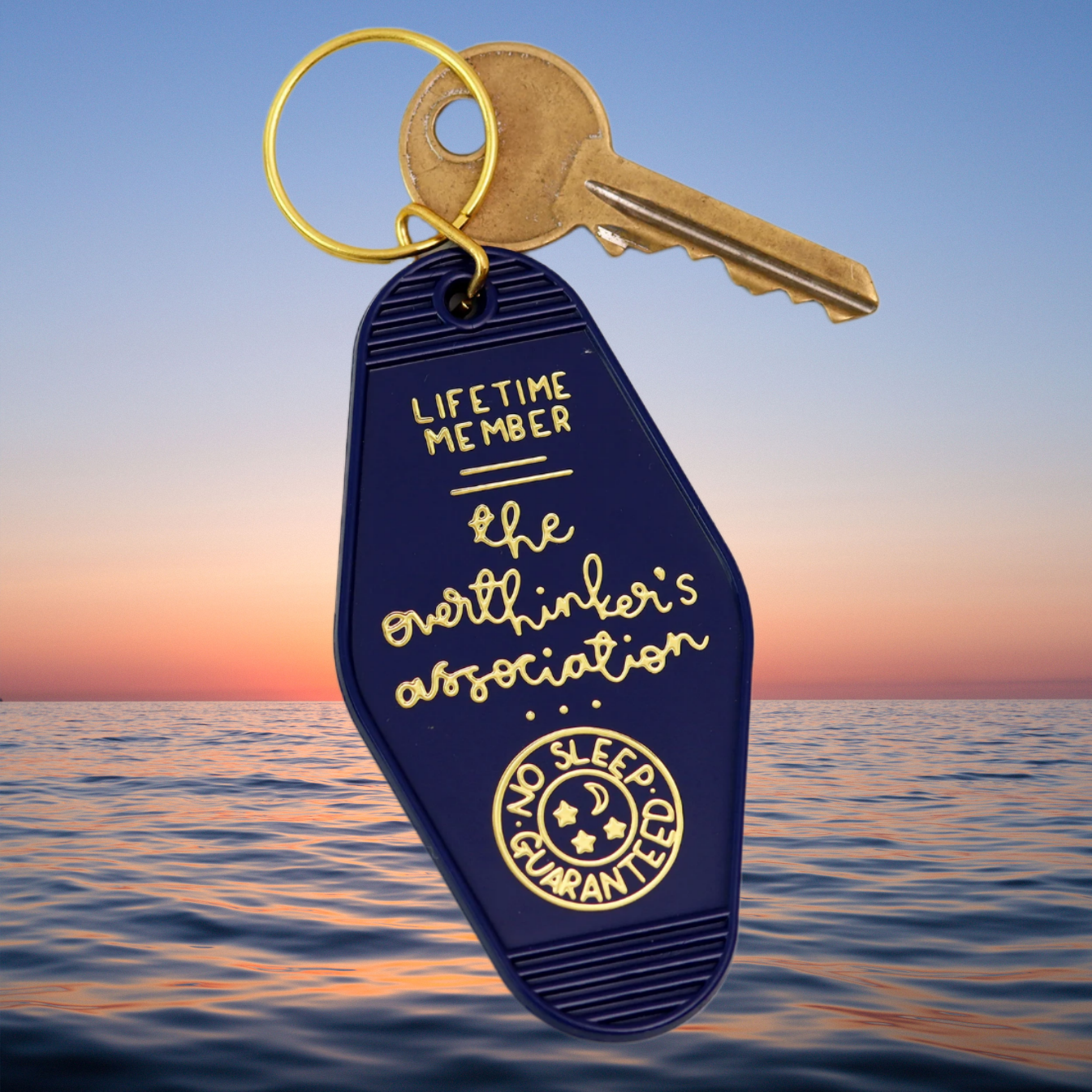 FactoryCustomCreativeDesignPartyGiftHotelKeychainMetalEnamelKeychainsRetroVintageGiftMotelRoomKeyChain