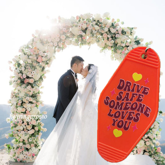 The Perfect Wedding Gift: A Personalized Keyring That Lasts a Lifetime