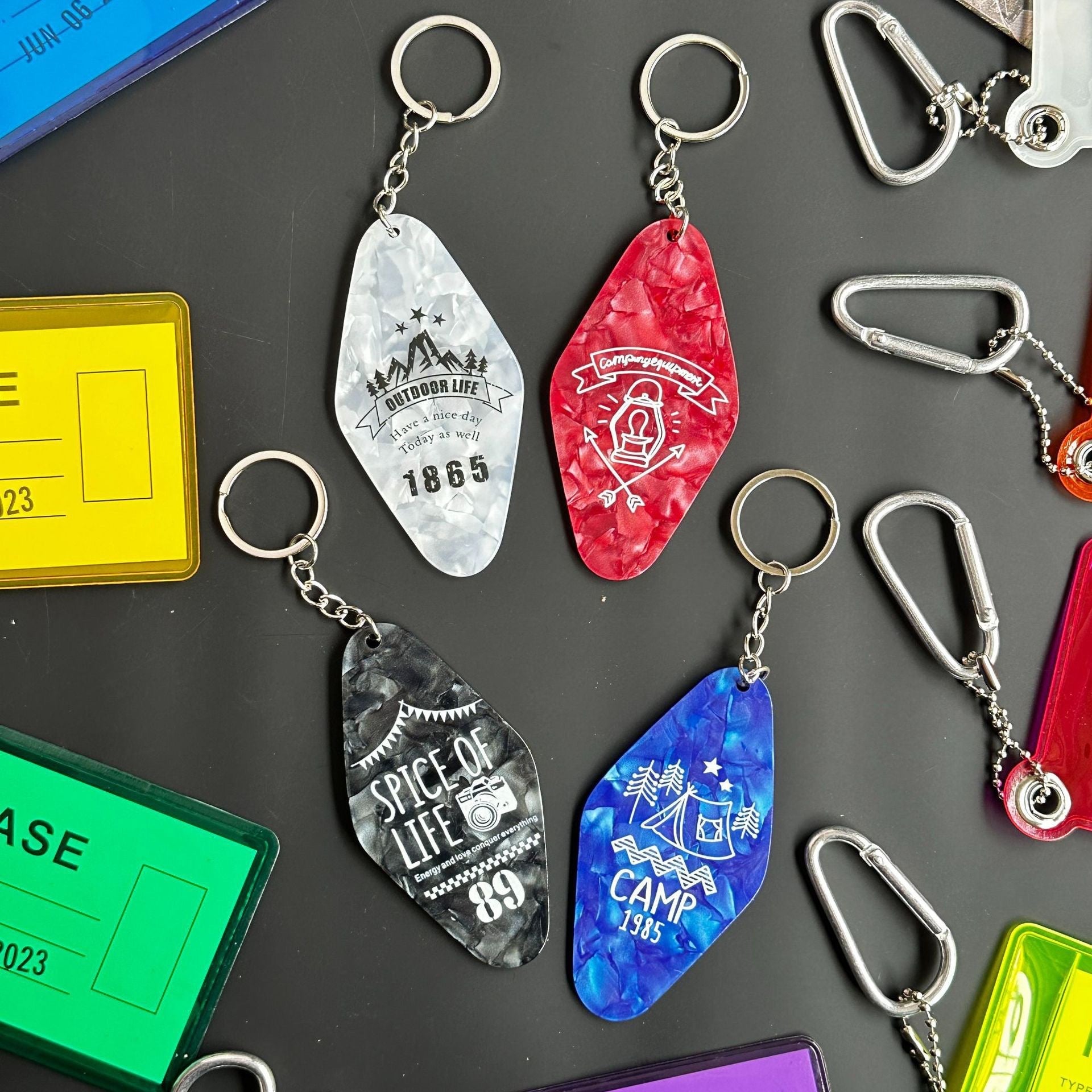 Retro Motel Room Key Ring Tag Enamel Hotel Keychain Custom Brand Antique Metal Custom Embossed Vintage Custom Logo