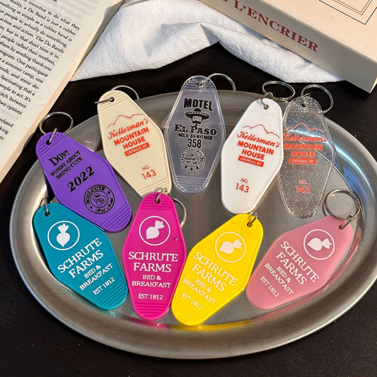 Customizedpromotionalleatherplasticmotelkeychainpersonalizedvintagekeyringblankenamelresinmetalhotelkeychainring
